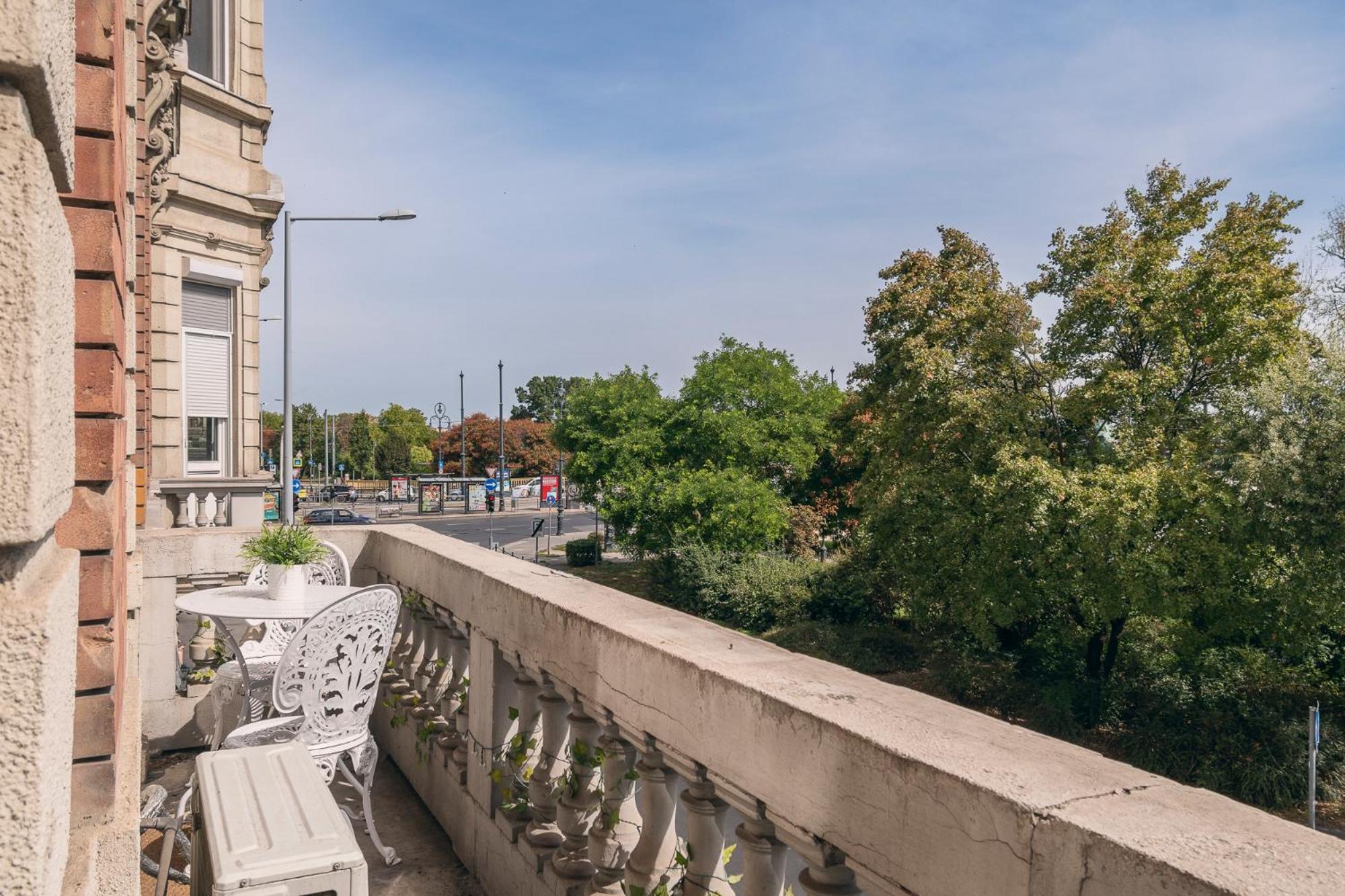 Danube Terrace Boutique Residence With Private Sauna Budapest Luaran gambar