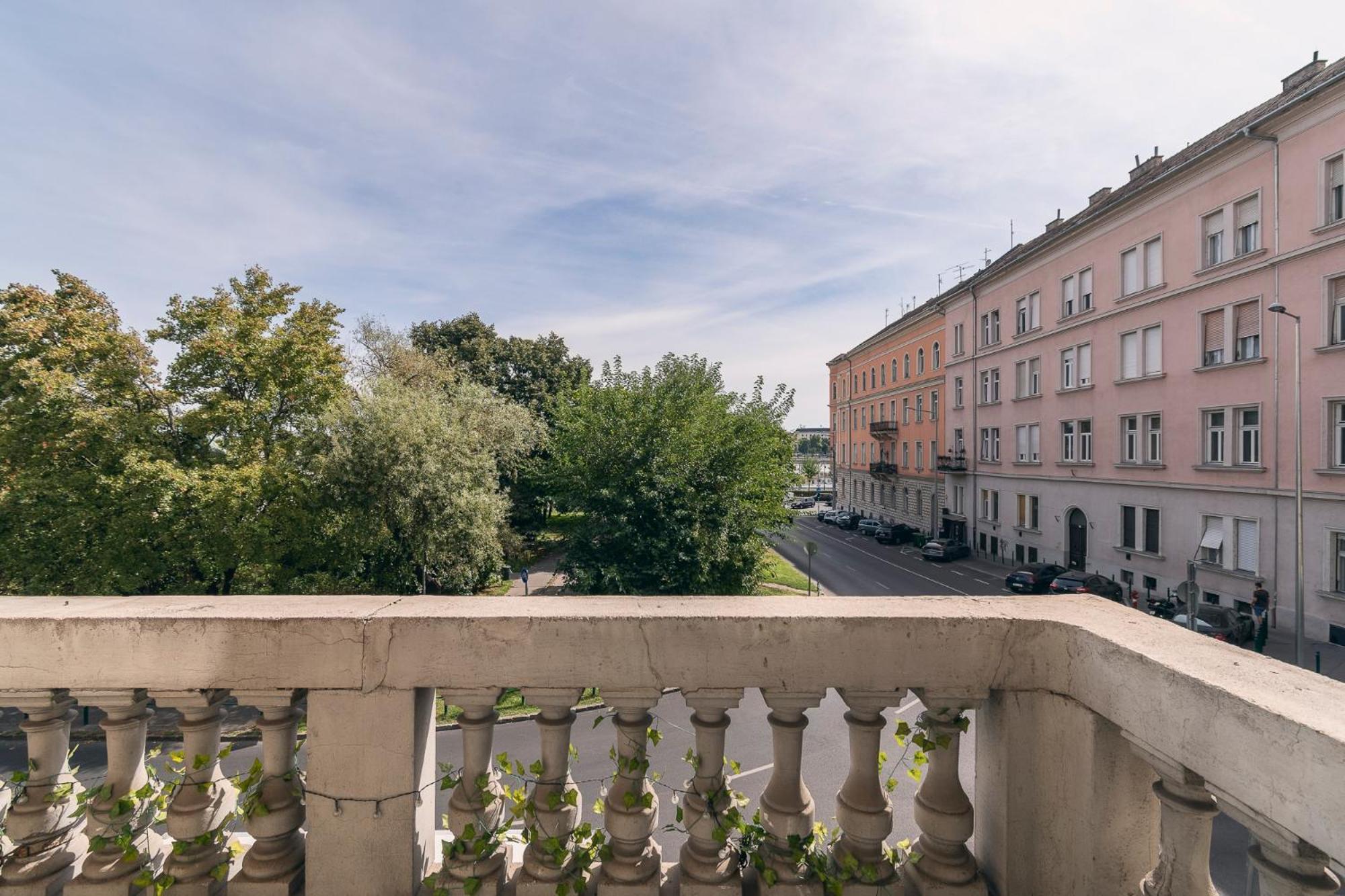 Danube Terrace Boutique Residence With Private Sauna Budapest Luaran gambar